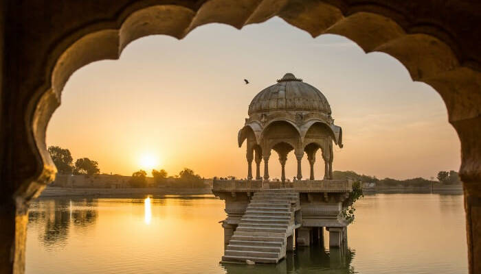 Gadisar lake